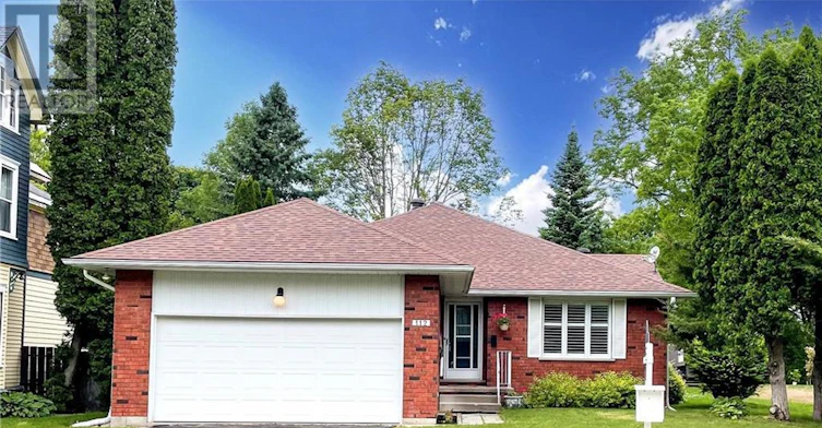 112 Bruce Street S, Blue Mountains, ON, N0H 2P0