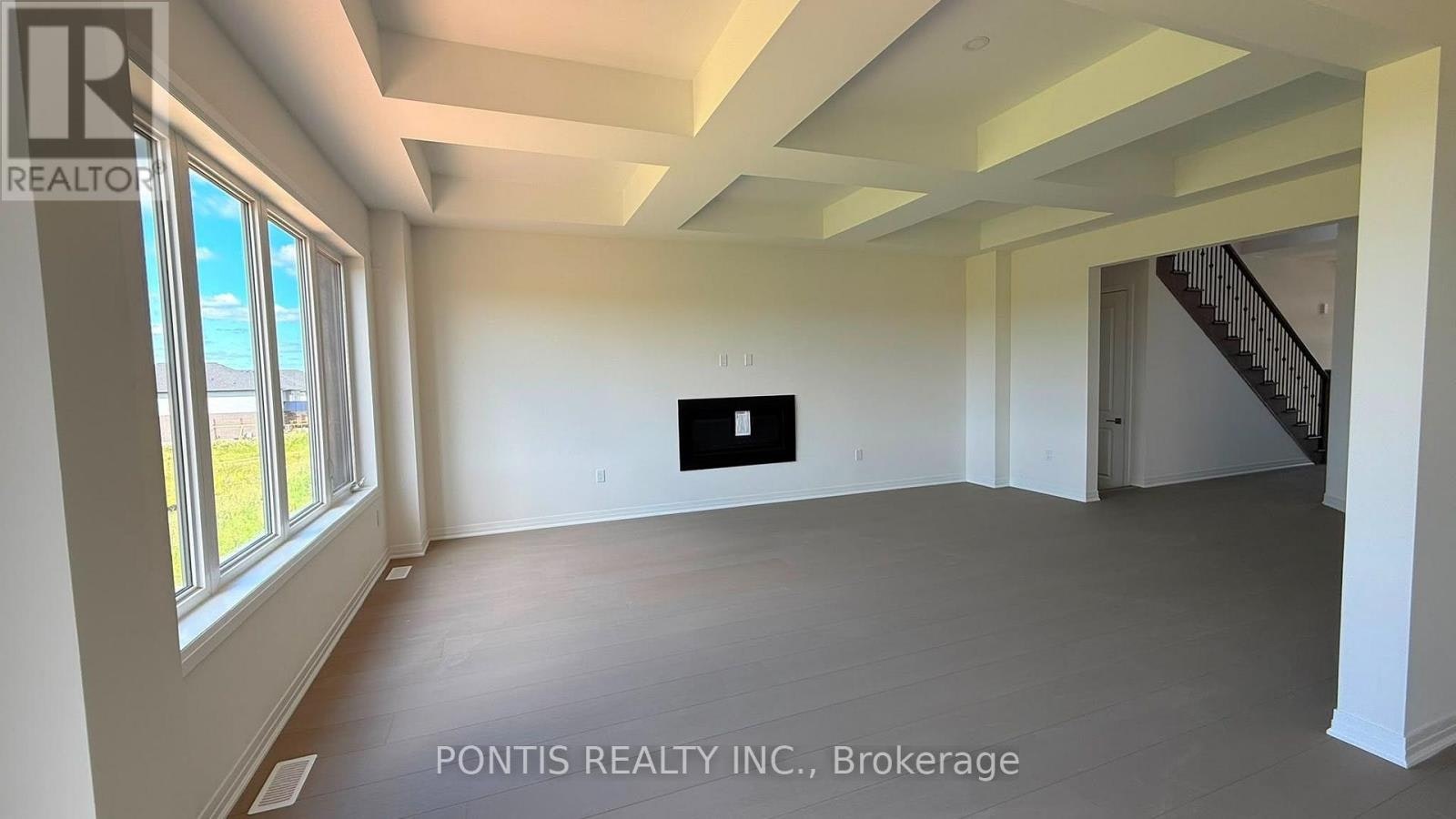 49 Arding Circle, Brant, ON, N3L 0P8 - 2