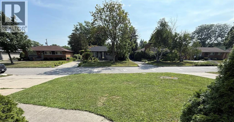 3087 Avondale Avenue, Windsor, ON, N9E 1X4 - 9