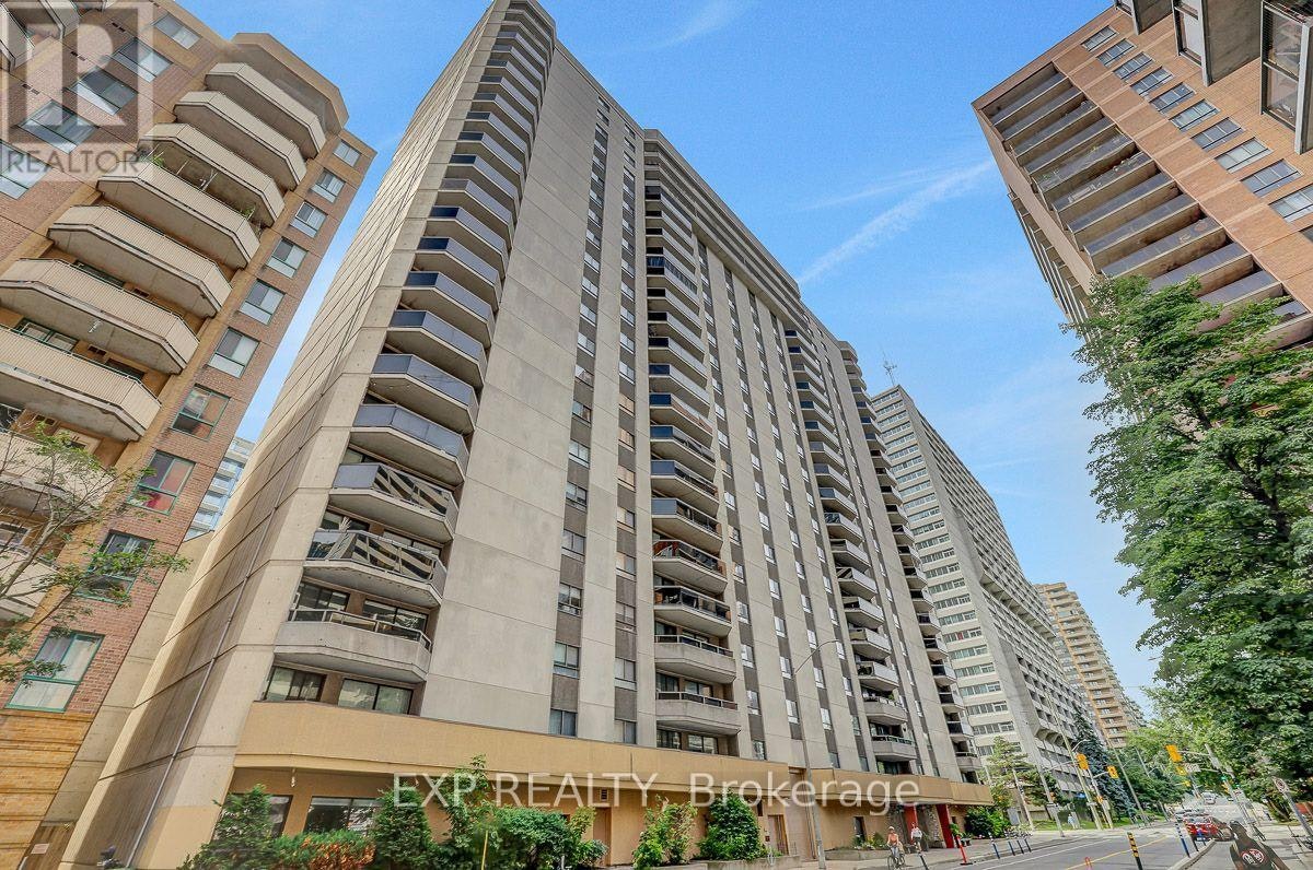 1706-470 Laurier Street W, Ottawa, ON, K1R 7W9