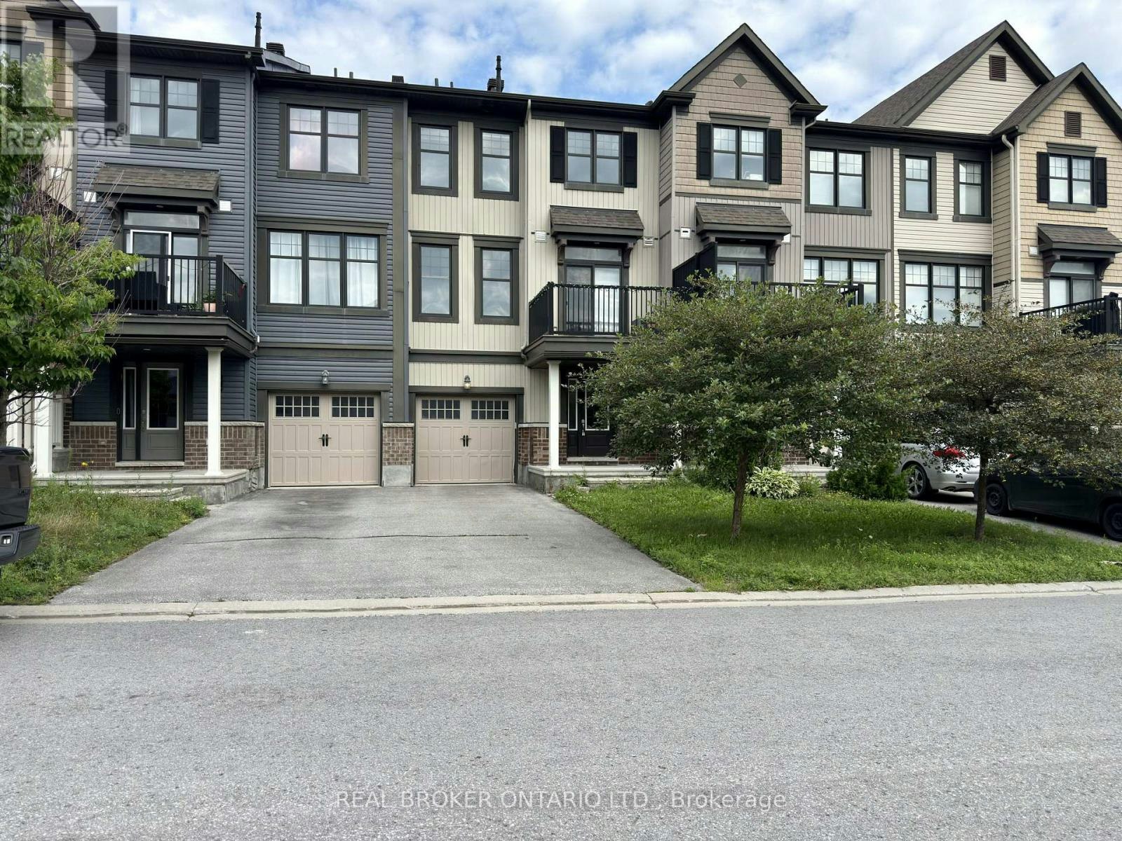 66 Fallengale Crescent, Ottawa, ON, K2T 0K9