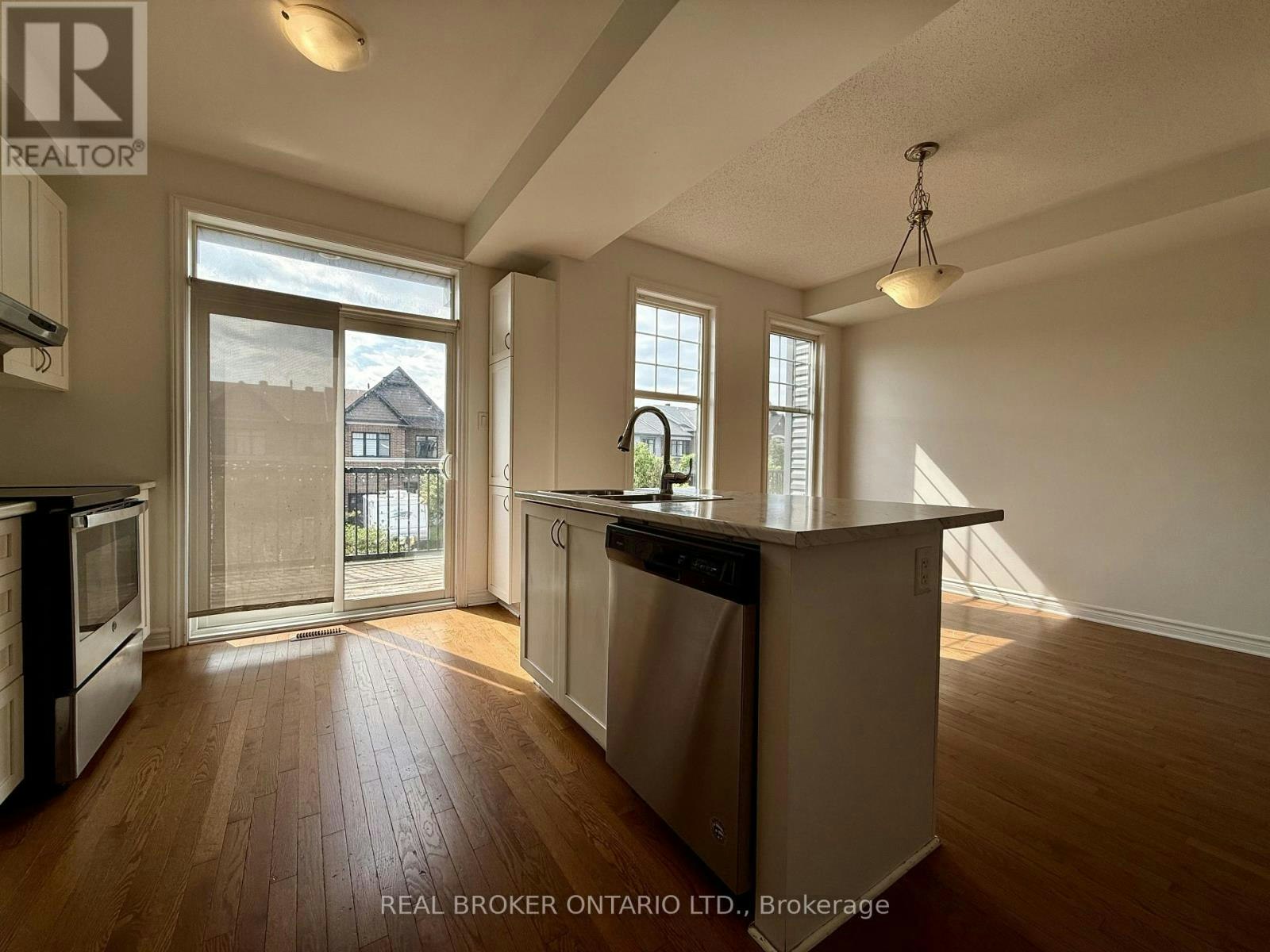 66 Fallengale Crescent, Ottawa, ON, K2T 0K9 - 11