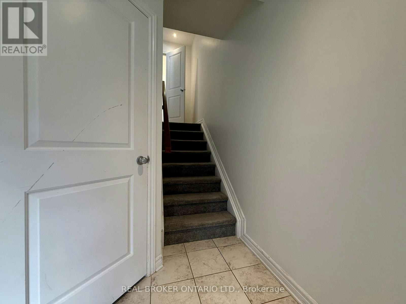 66 Fallengale Crescent, Ottawa, ON, K2T 0K9 - 7