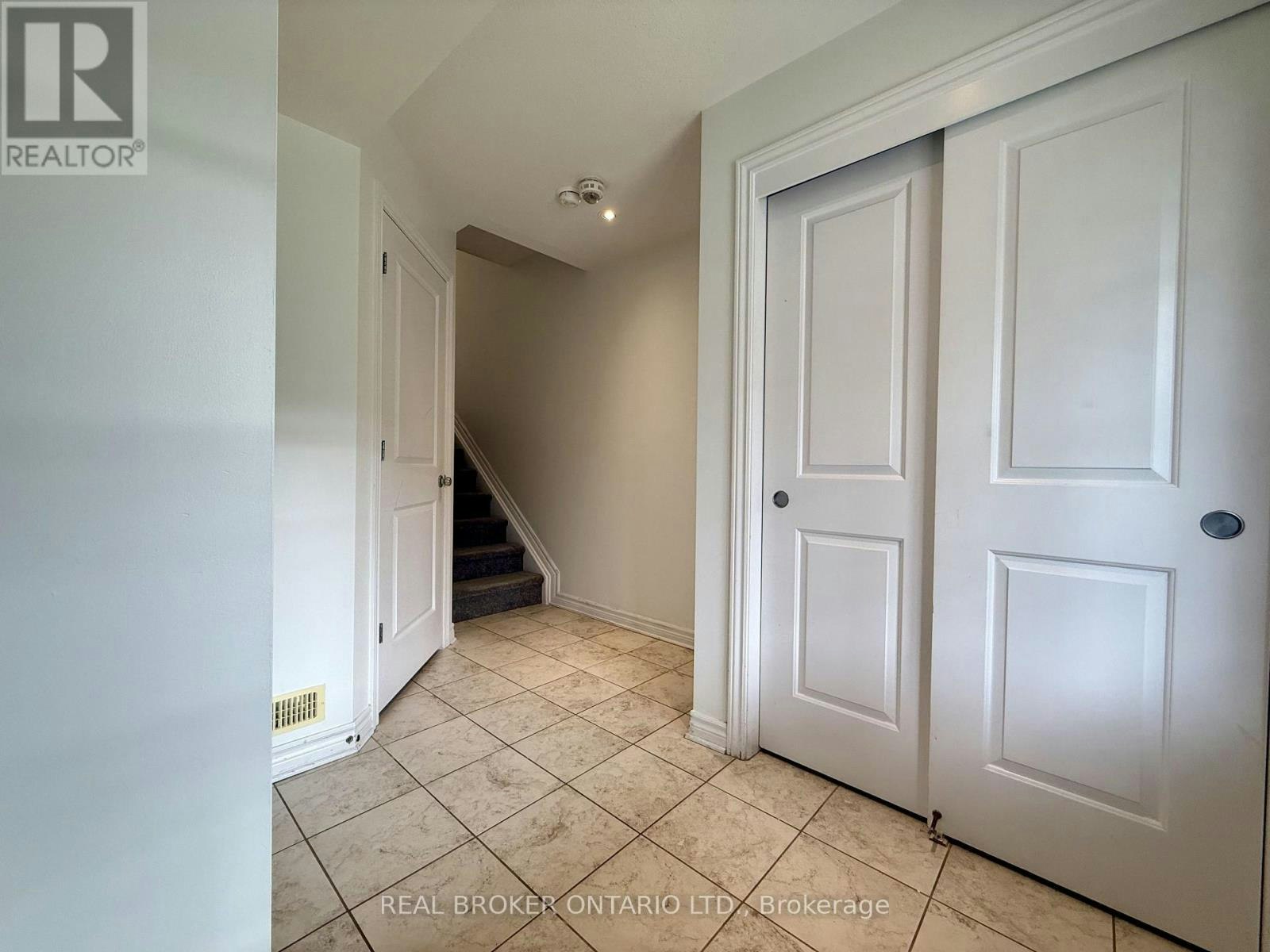 66 Fallengale Crescent, Ottawa, ON, K2T 0K9 - 5
