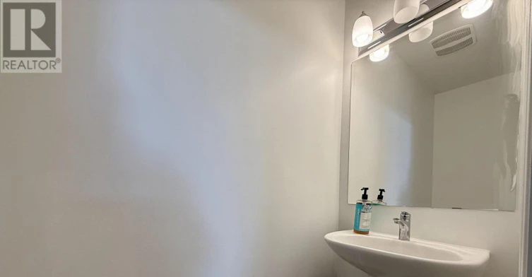 66 Fallengale Crescent, Ottawa, ON, K2T 0K9 - 8