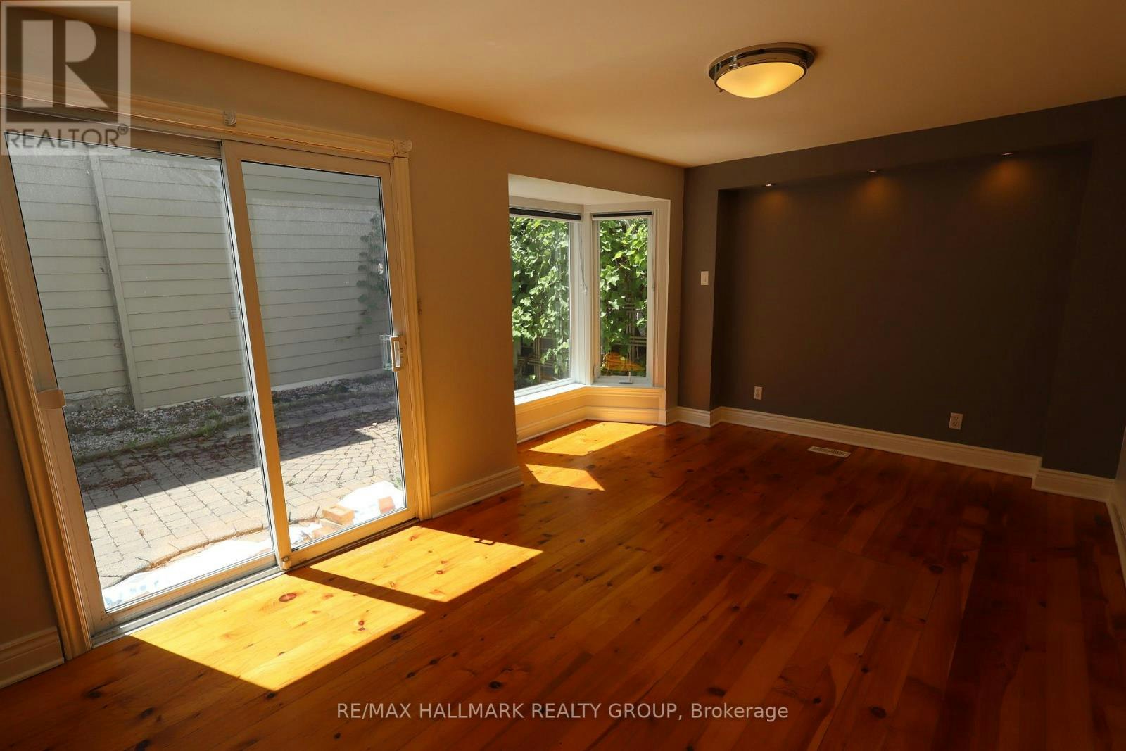 21 Electric Street, Ottawa, ON, K1M 1X5 - 13