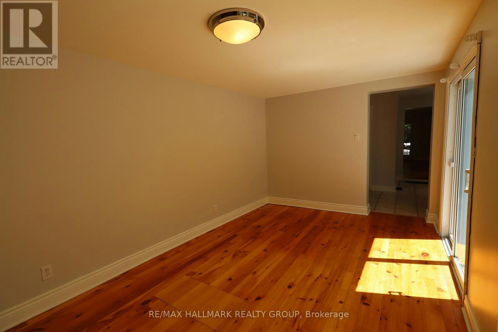 21 Electric Street, Ottawa, ON, K1M 1X5 - 10