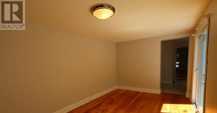 21 Electric Street, Ottawa, ON, K1M 1X5 - 10