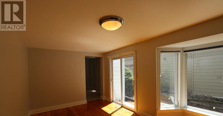 21 Electric Street, Ottawa, ON, K1M 1X5 - 9