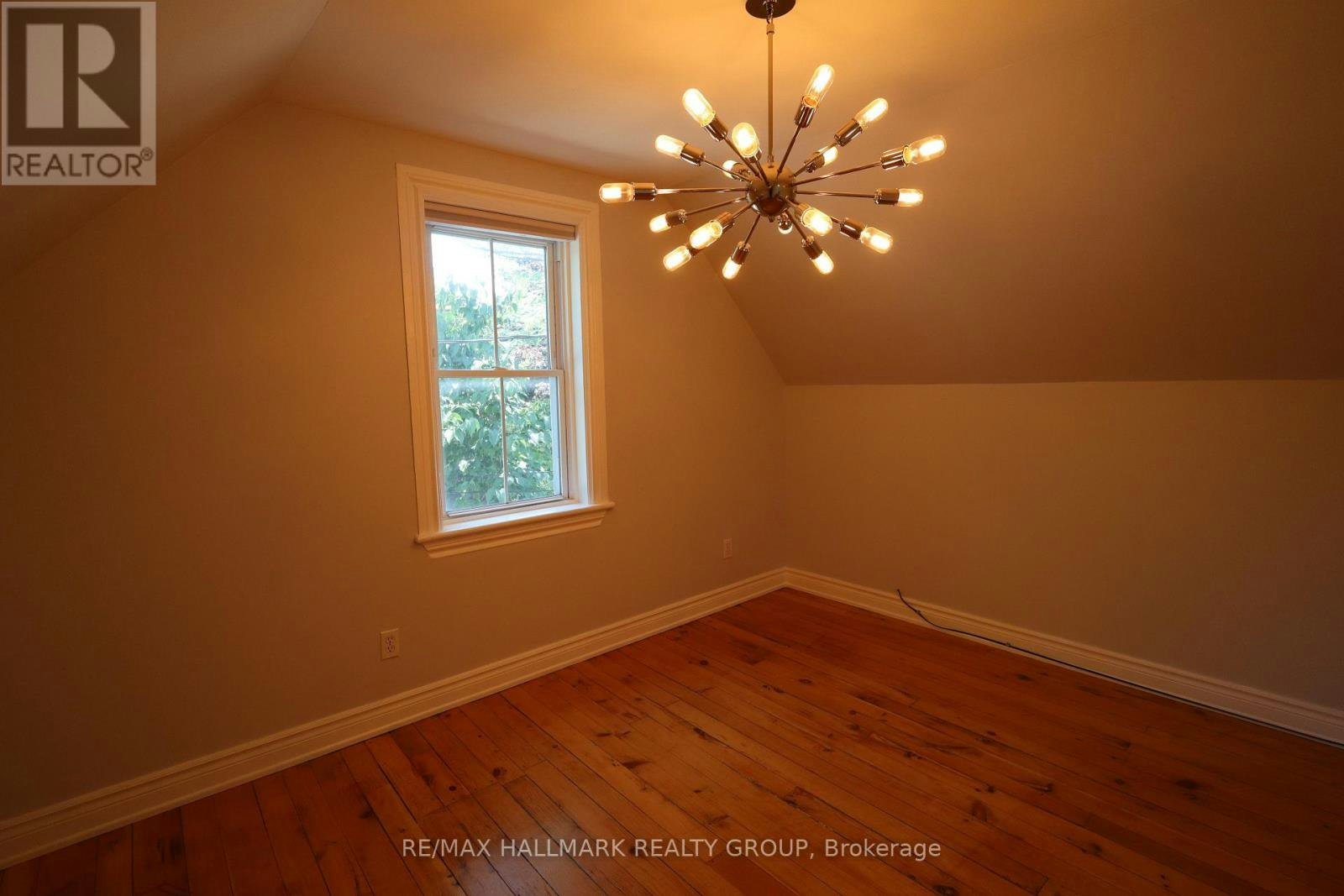 21 Electric Street, Ottawa, ON, K1M 1X5 - 21