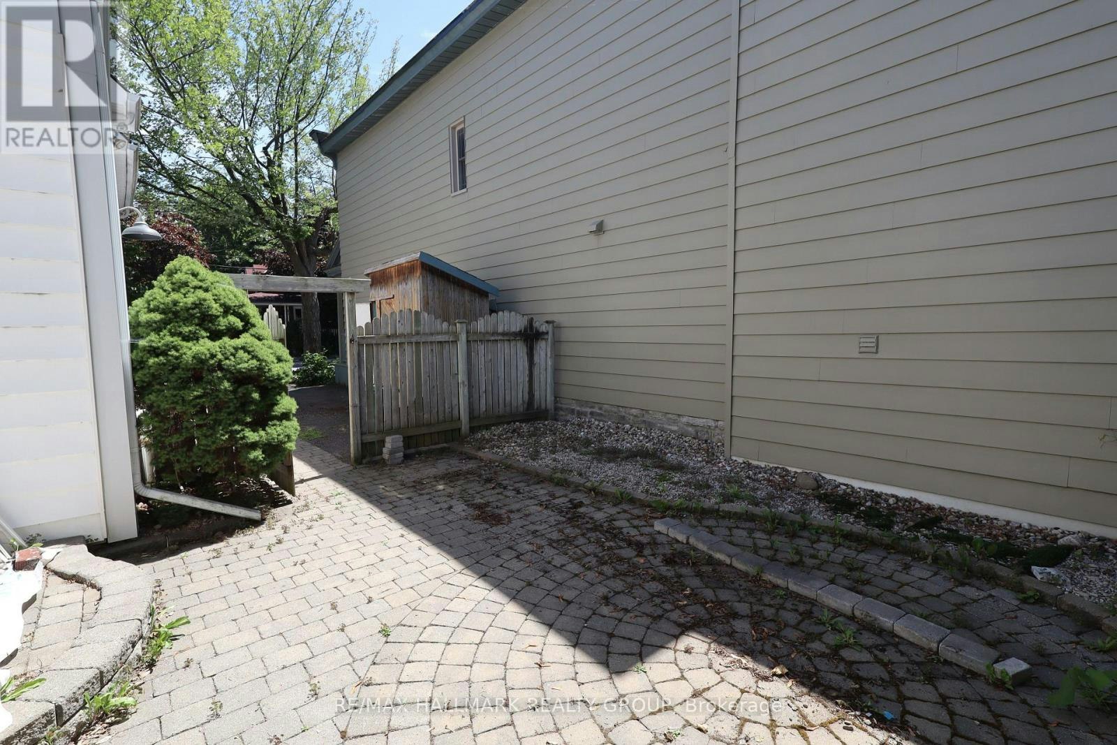 21 Electric Street, Ottawa, ON, K1M 1X5 - 28
