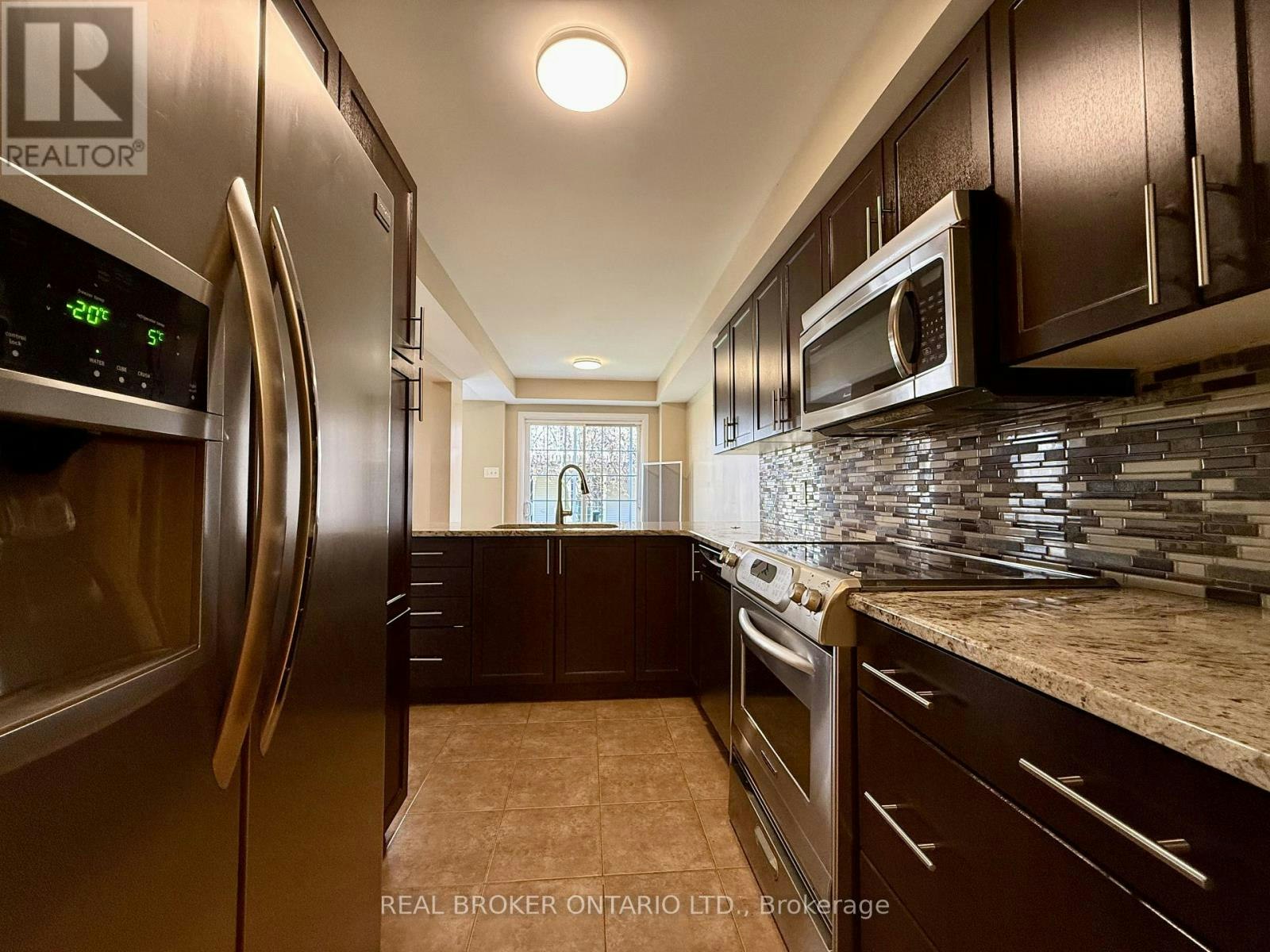 306 Aldworth Private, Ottawa, ON, K2S 0M8 - 13