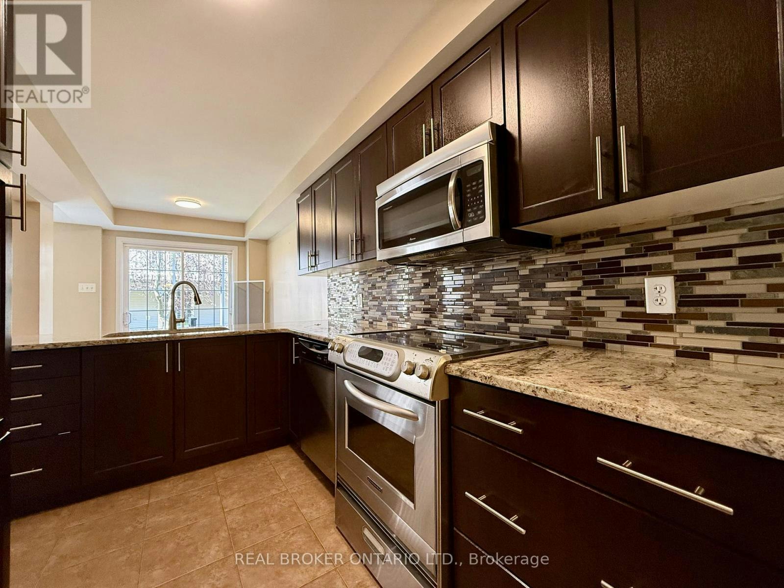 306 Aldworth Private, Ottawa, ON, K2S 0M8 - 14
