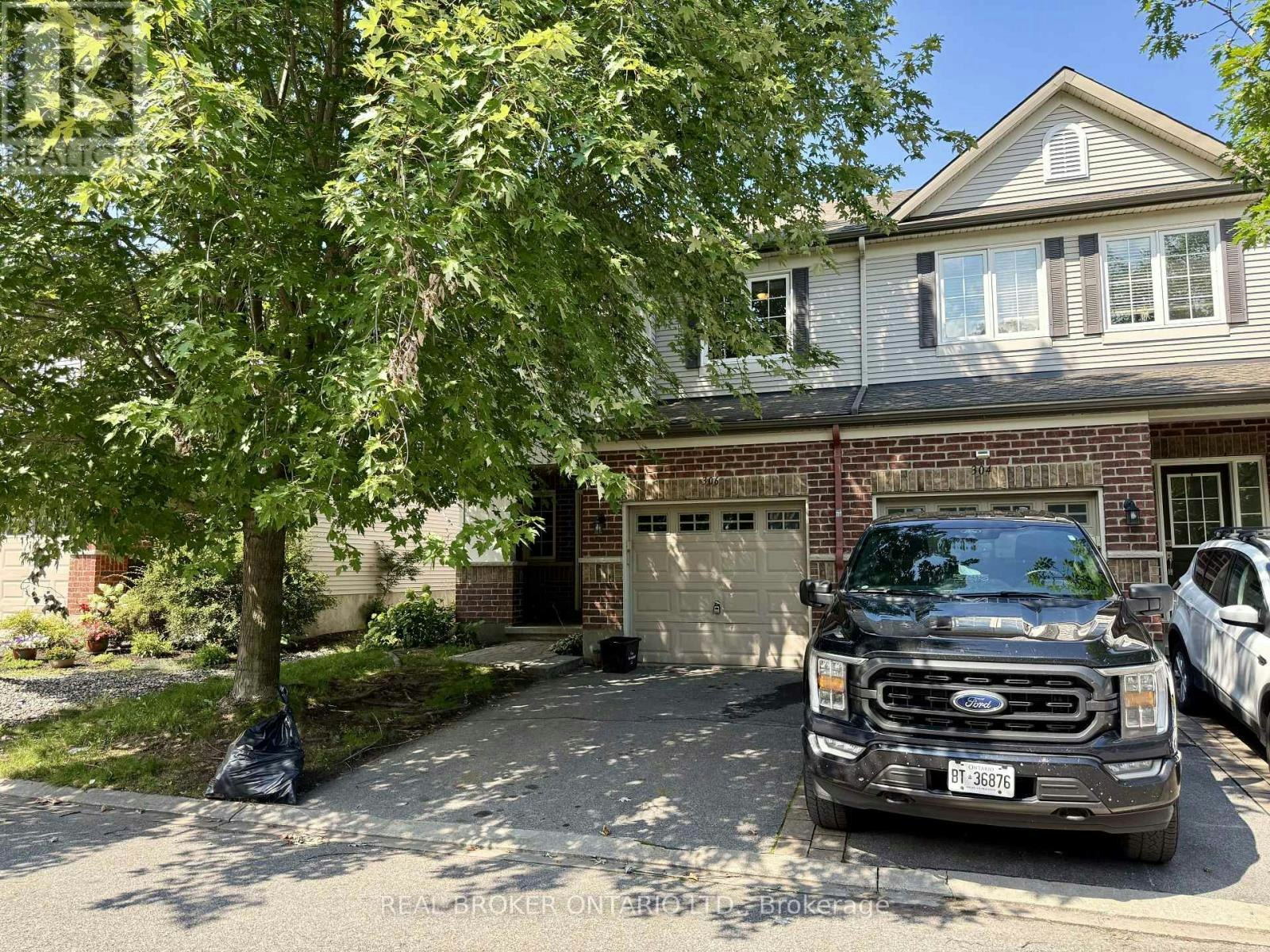 306 Aldworth Private, Ottawa, ON, K2S 0M8