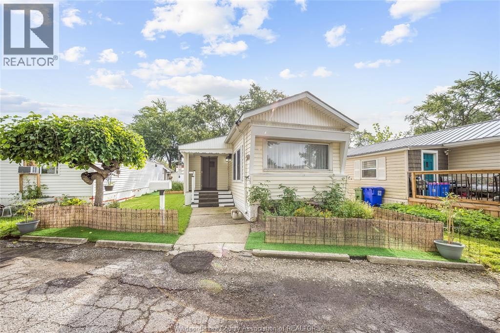 310 Pompano Avenue, Windsor, ON, N8W 2A7