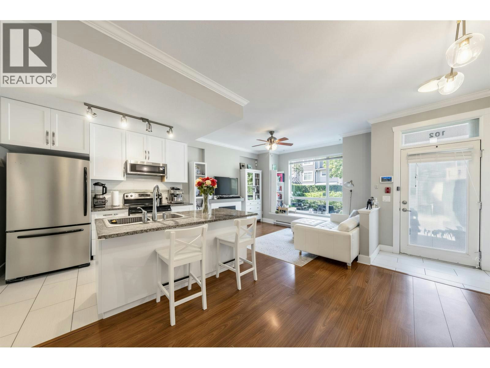 102-7418 Byrnepark Walk, Burnaby, BC, V3N 0B3