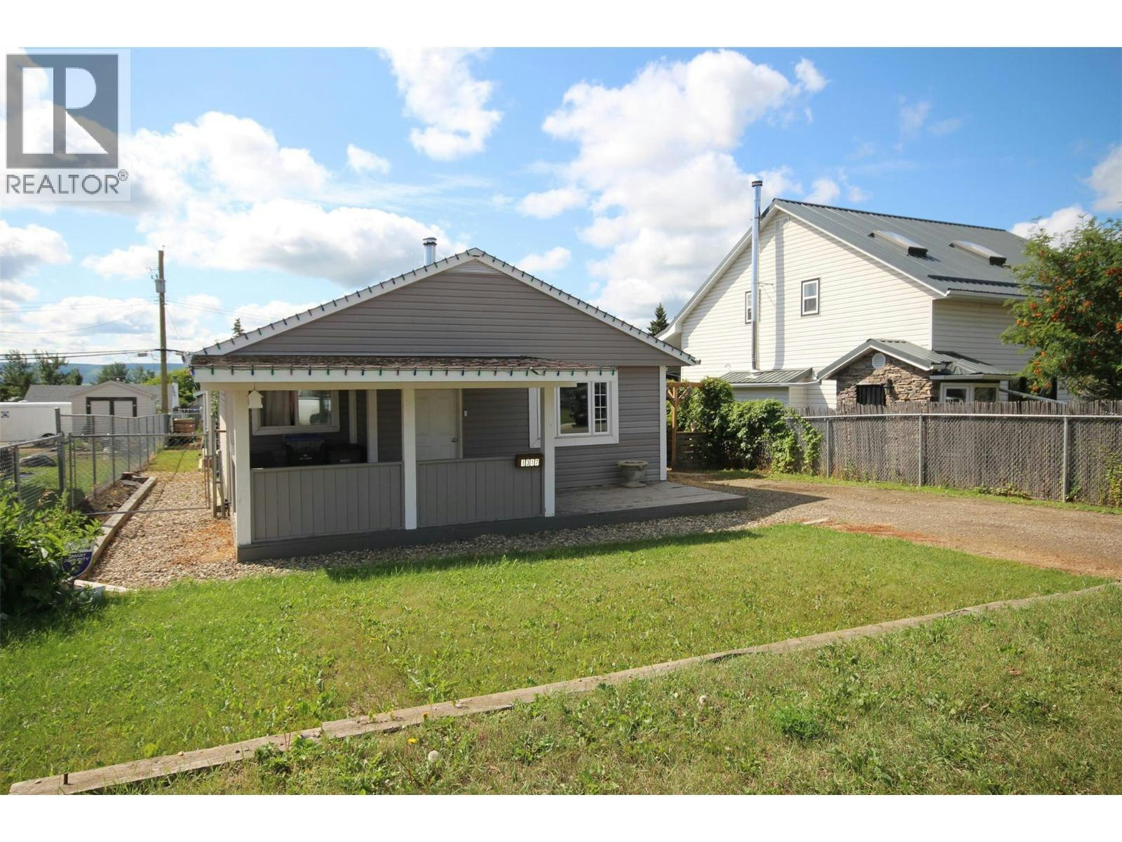 1317 94 Avenue, Dawson Creek, BC, V1G 1G7