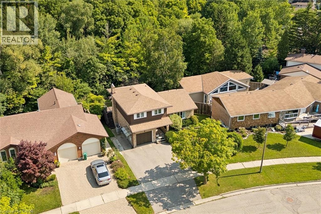 8 Perin Place, Kitchener, ON, N2P 1L5