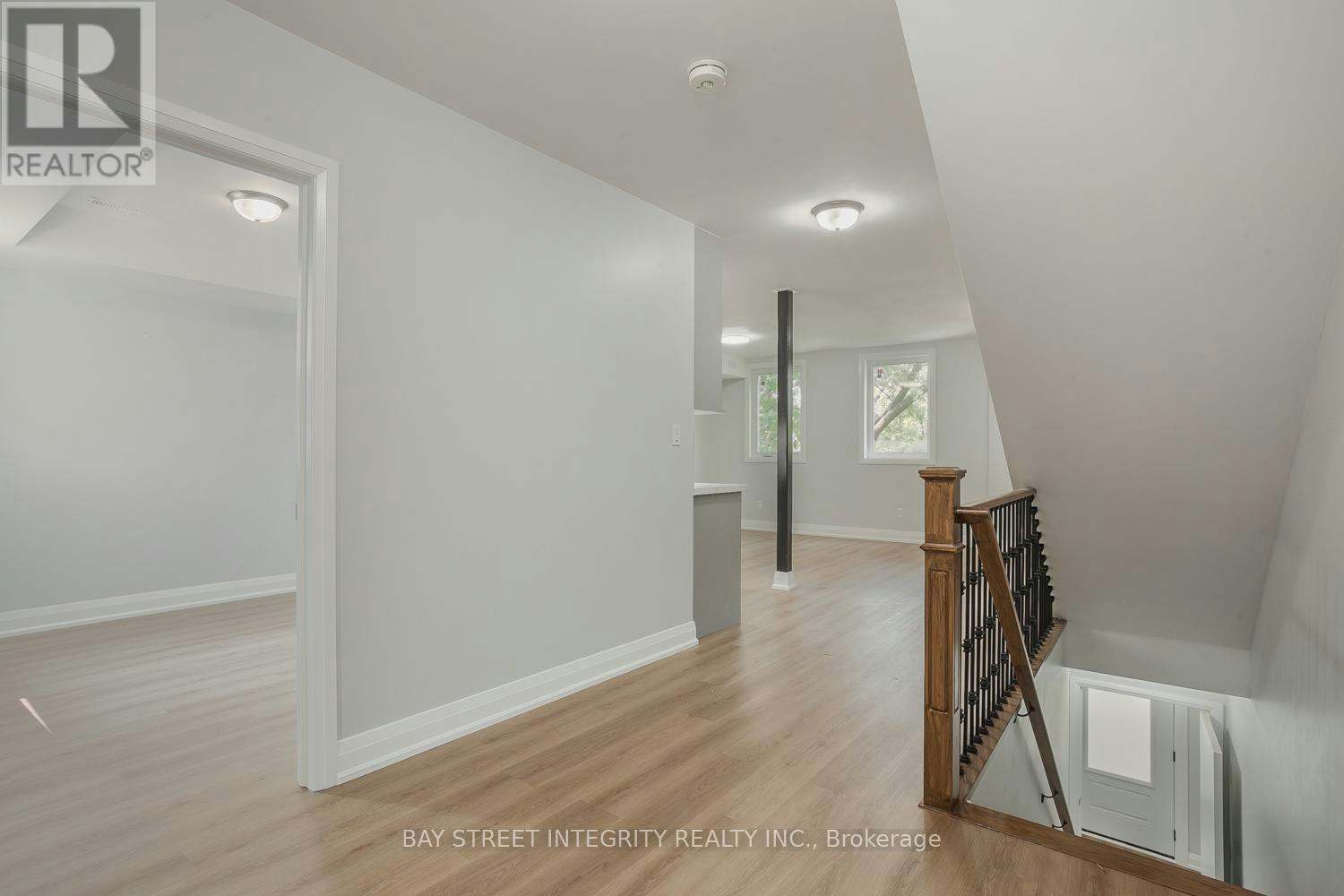 UPPER FLOOR-19 D'arcy Street, Toronto, ON, M5T 1J8 - 14