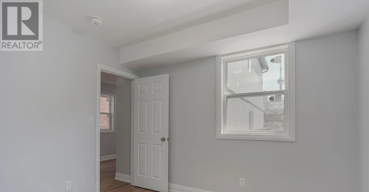 UPPER FLOOR-19 D'arcy Street, Toronto, ON, M5T 1J8 - 9