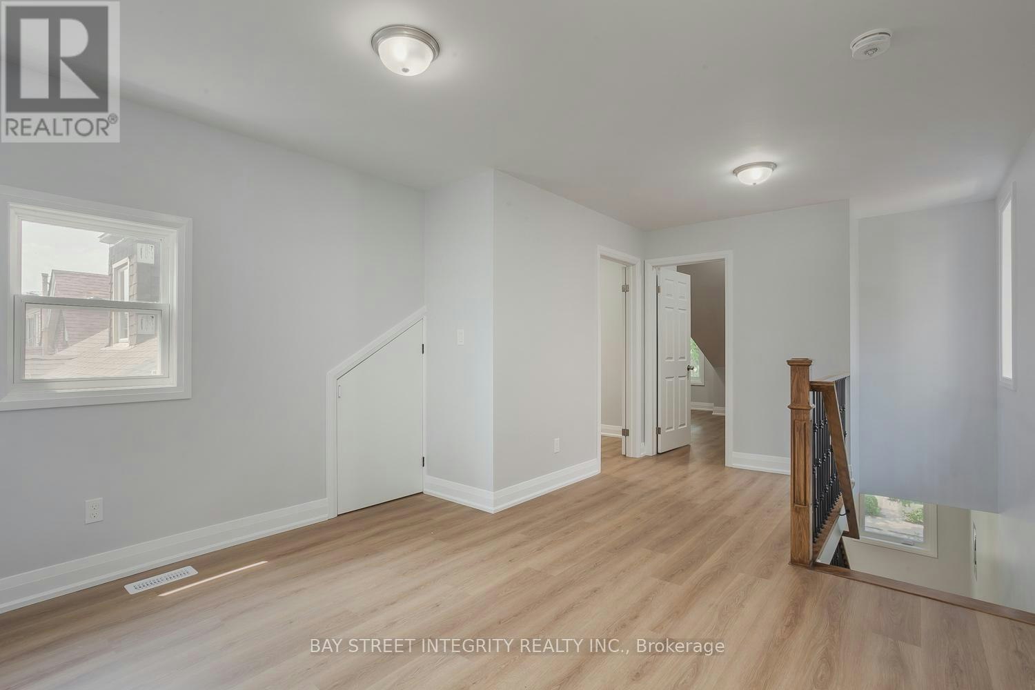 UPPER FLOOR-19 D'arcy Street, Toronto, ON, M5T 1J8 - 15