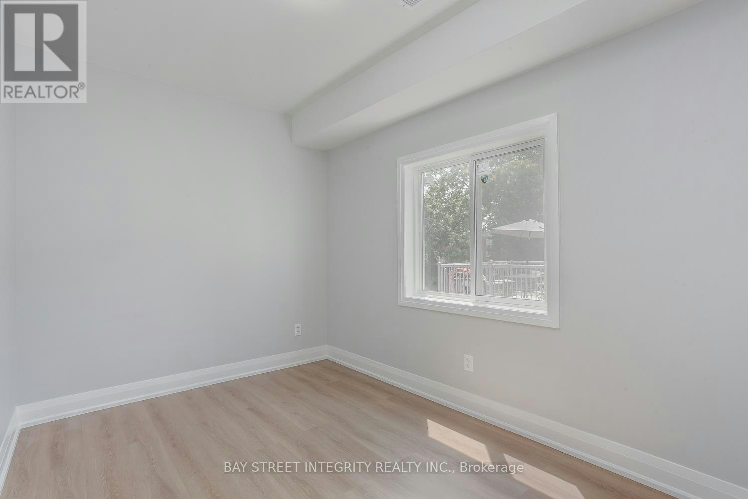 UPPER FLOOR-19 D'arcy Street, Toronto, ON, M5T 1J8 - 12