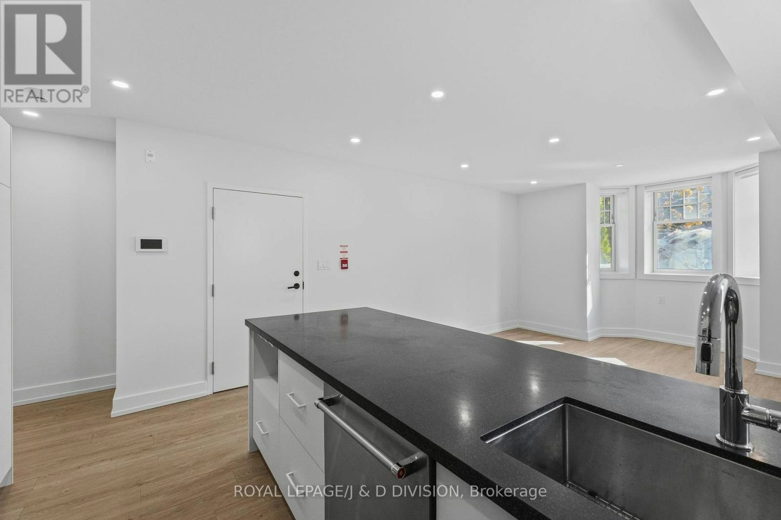 2-314 Lonsdale Road, Toronto, ON, M4V 1X4 - 12