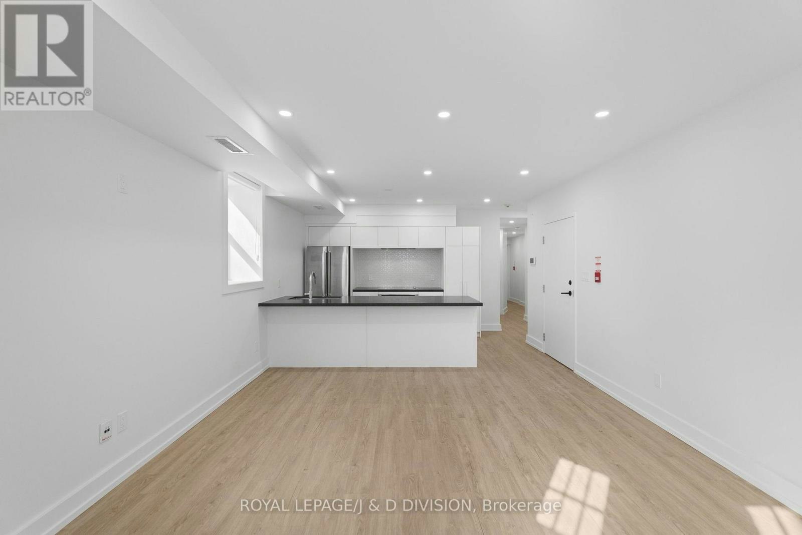 2-314 Lonsdale Road, Toronto, ON, M4V 1X4 - 4