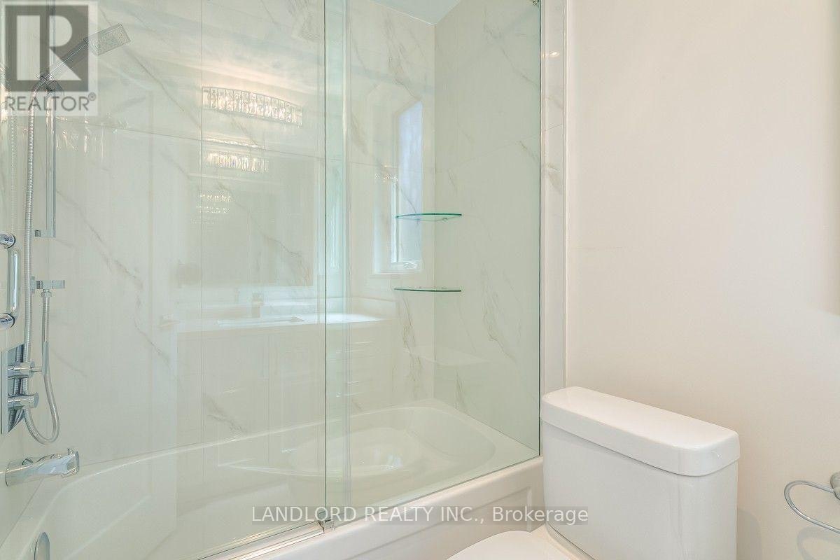 29 Hutton Avenue, Toronto, ON, M4C 3L2 - 17