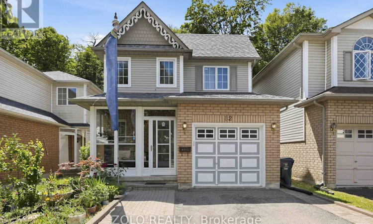 82 Piperbrook Crescent