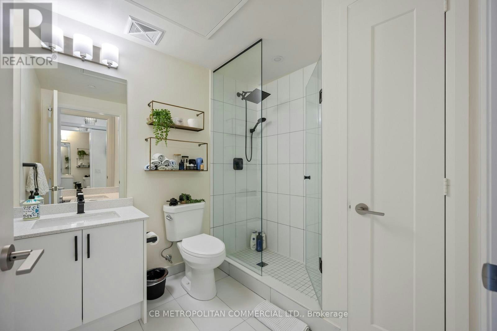9000 Jane Street, Vaughan, ON, L4K 0M6 - 4