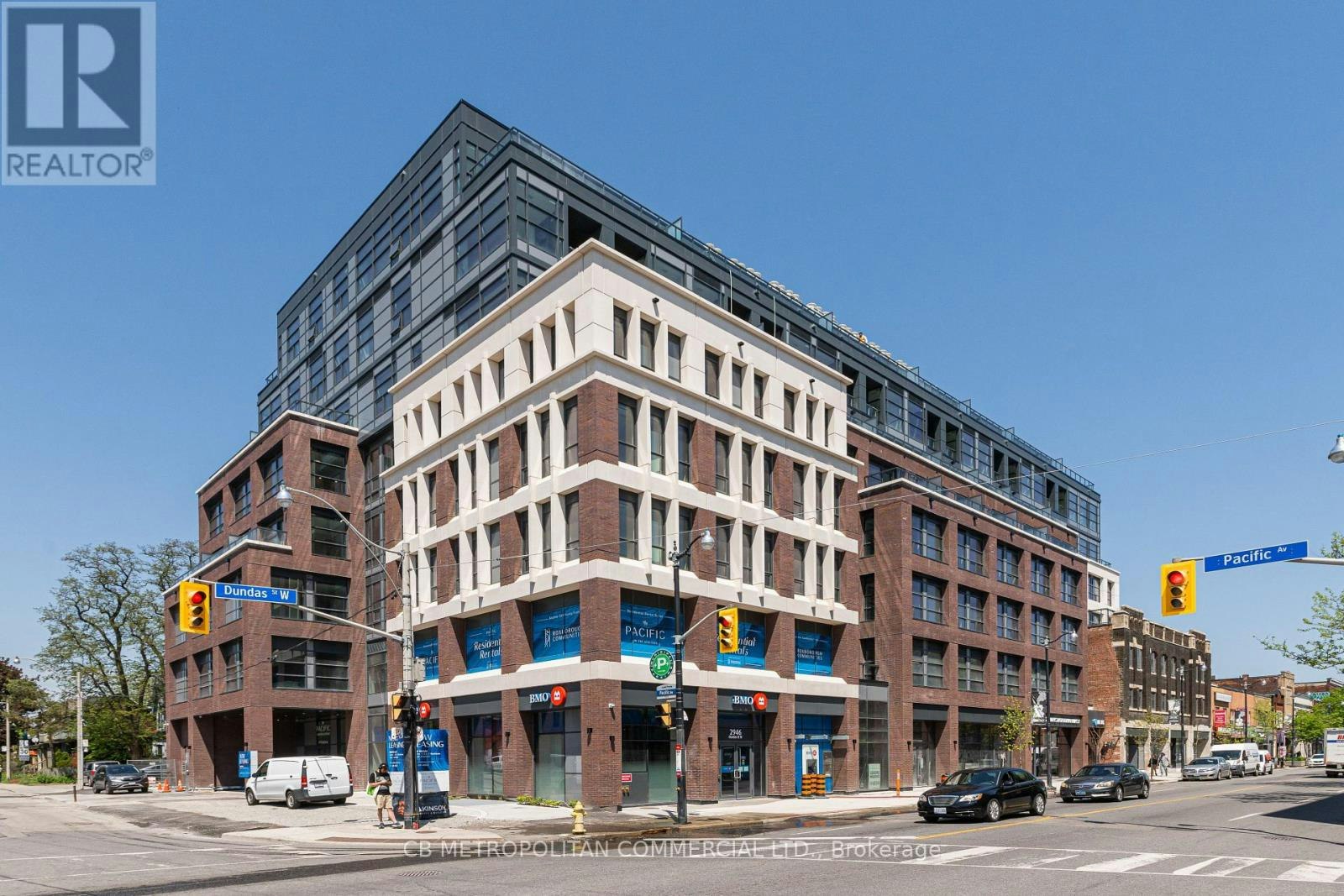 413-2946 Dundas West Street Street W, Toronto, ON, M6P 1Y8