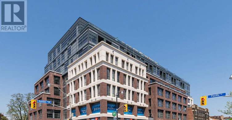 413-2946 Dundas West Street Street W, Toronto, ON, M6P 1Y8