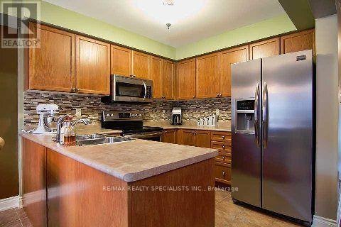 47 Hollingsworth Circle, Brampton, ON, L7A 0J4 - 2