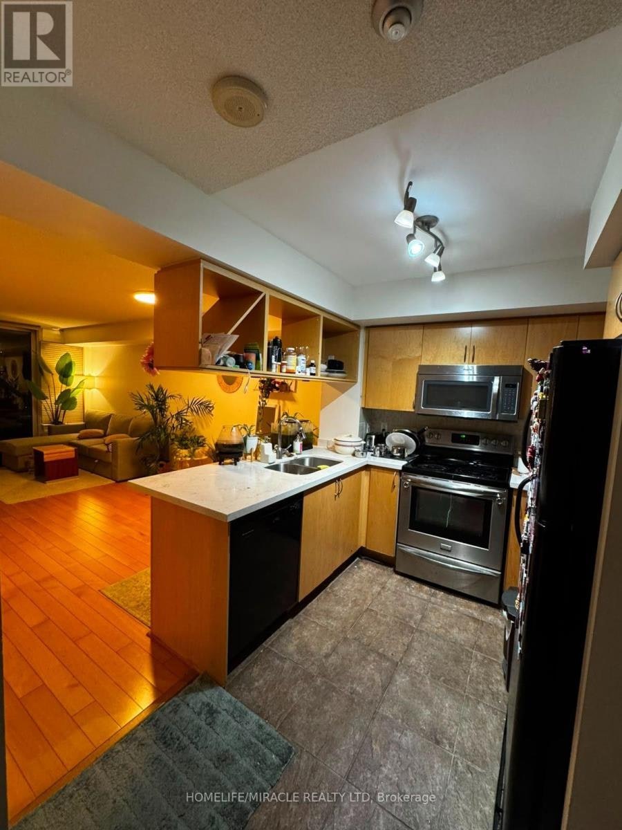912-4080 Living Arts Drive, Mississauga, ON, L5B 4N3 - 3