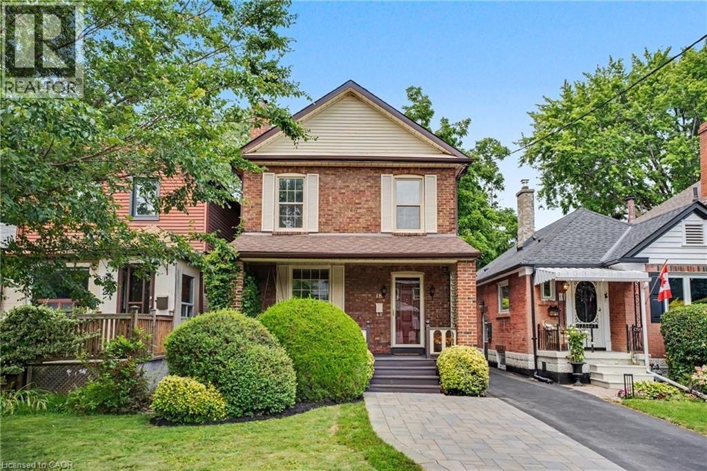 18 Elma Street, Toronto, ON, M8V 1X8