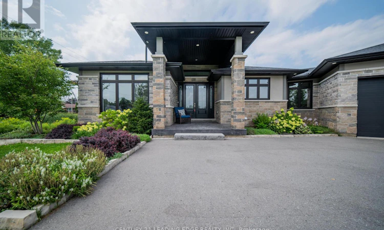 9 Leaside Street