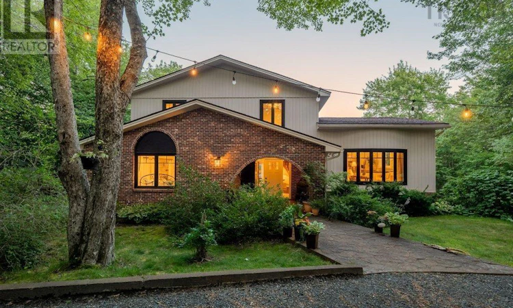 32 Halfway Lake Drive