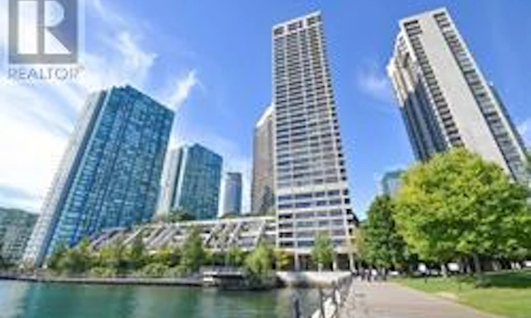 3305-65 Harbour Square