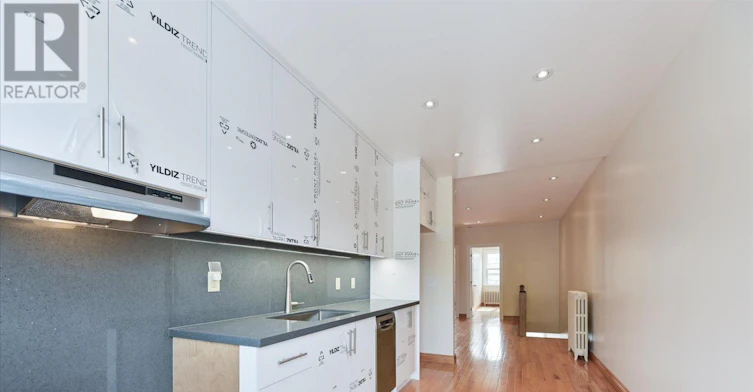 1575 Bayview Avenue, Toronto, ON, M4G 3B5 - 6