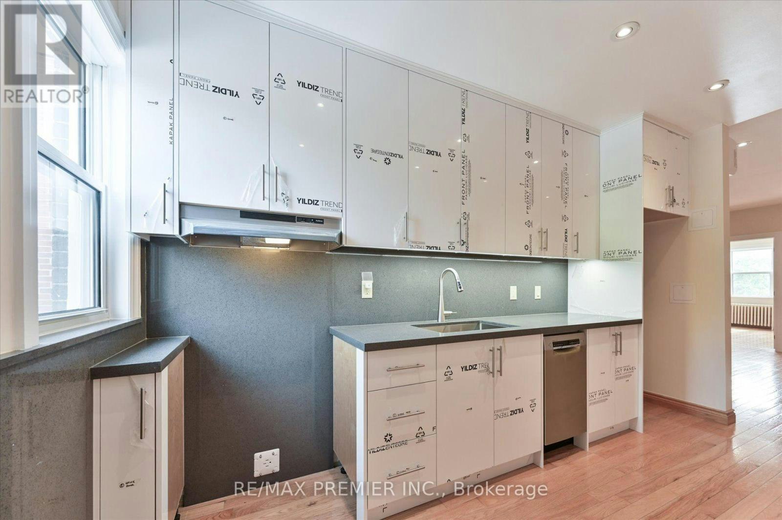 1575 Bayview Avenue, Toronto, ON, M4G 3B5 - 7