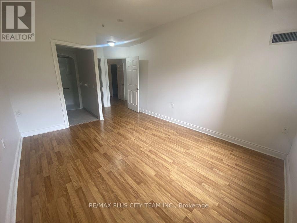 210-12 Rean Drive, Toronto, ON, M2K 1H3 - 8