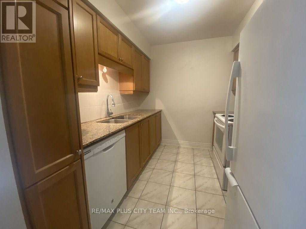 210-12 Rean Drive, Toronto, ON, M2K 1H3 - 6