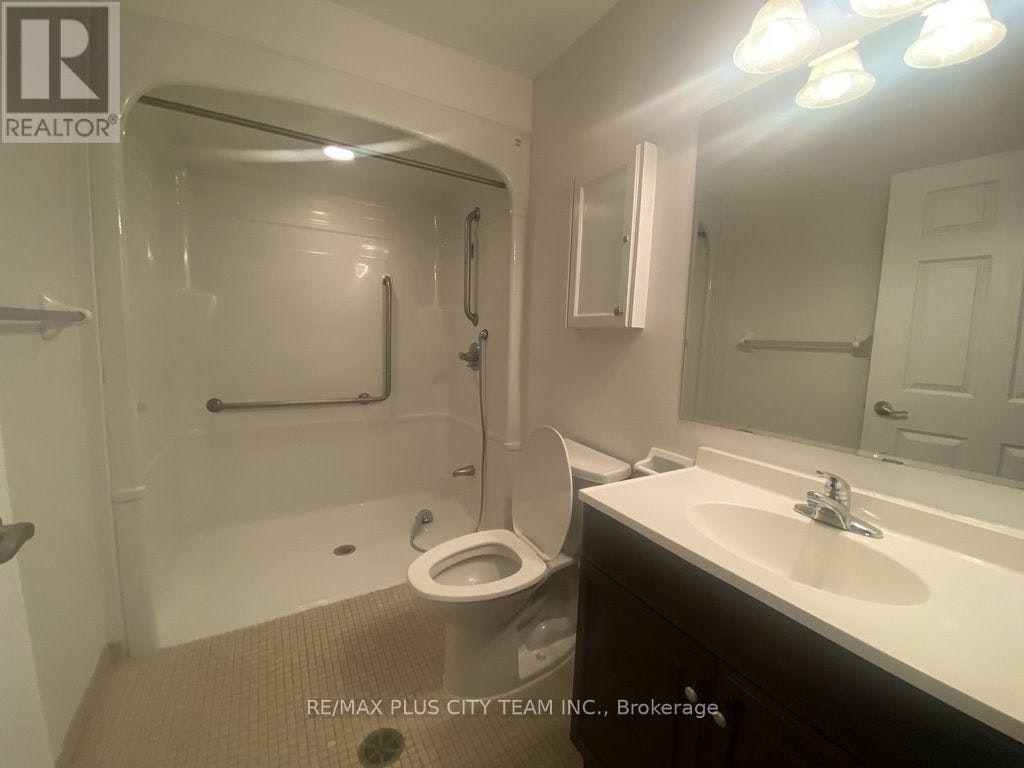 210-12 Rean Drive, Toronto, ON, M2K 1H3 - 11