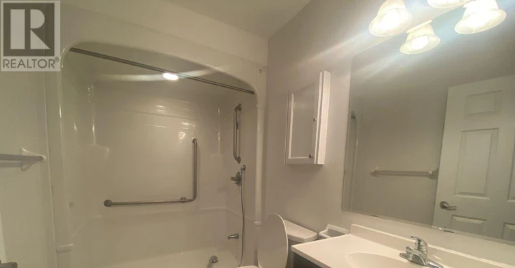 210-12 Rean Drive, Toronto, ON, M2K 1H3 - 11
