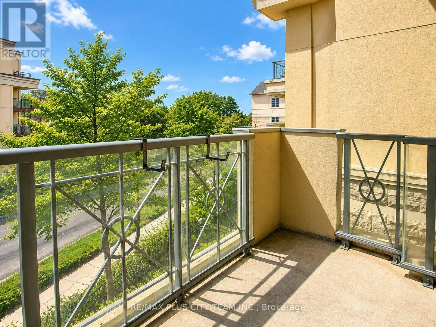 210-12 Rean Drive, Toronto, ON, M2K 1H3 - 12