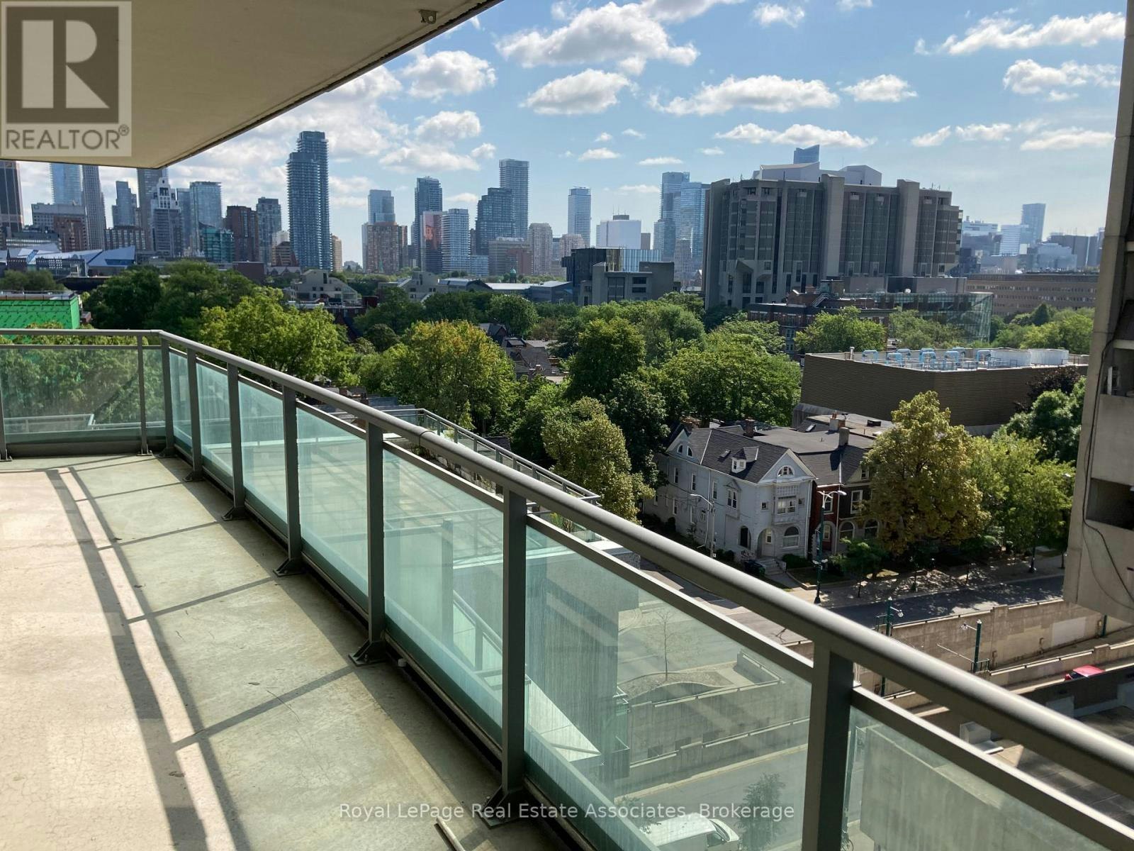 911-736 Spadina Avenue, Toronto, ON, M5S 2J6 - 3
