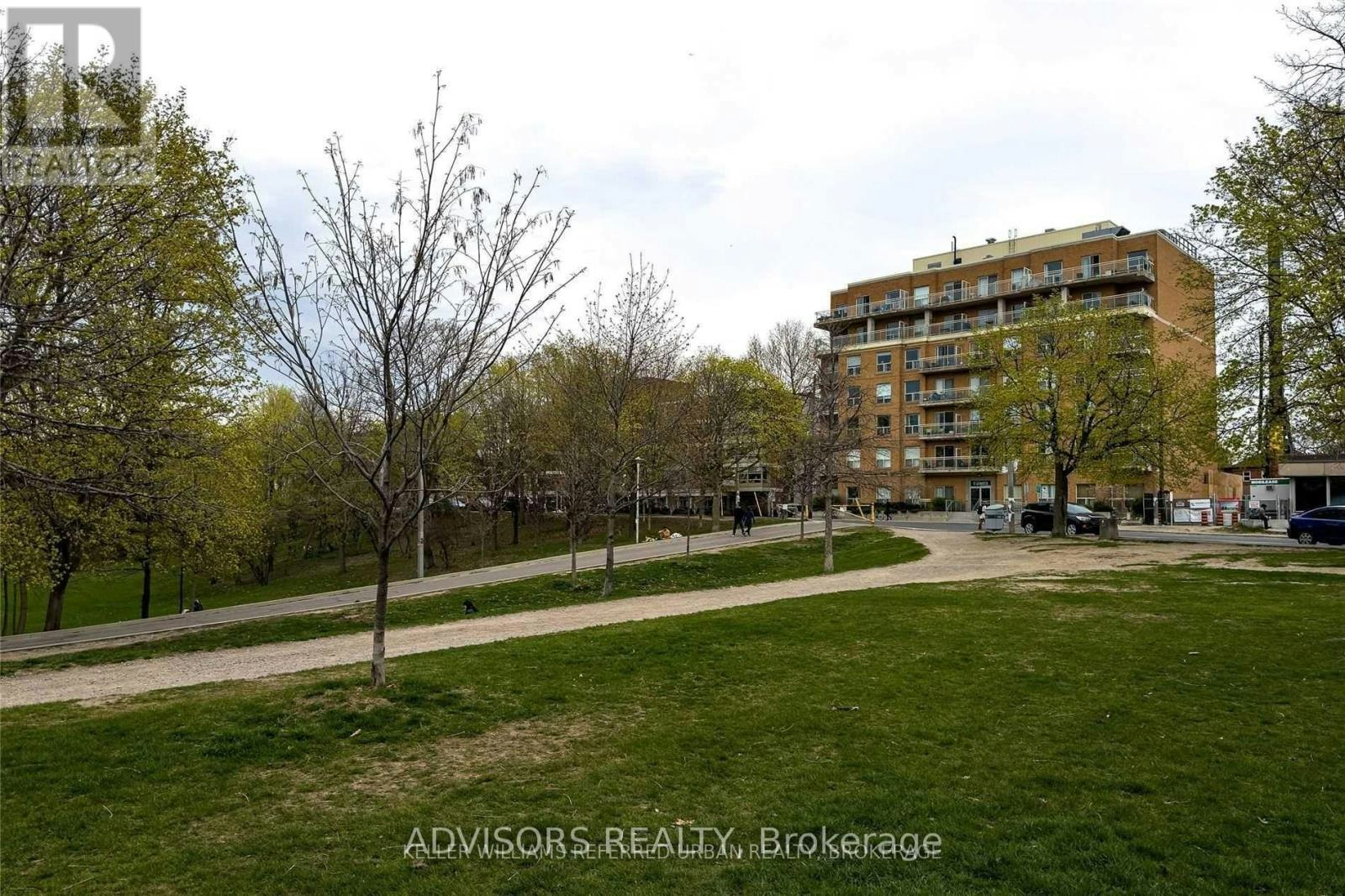 209-11 Christie Street, Toronto, ON, M6G 3B1