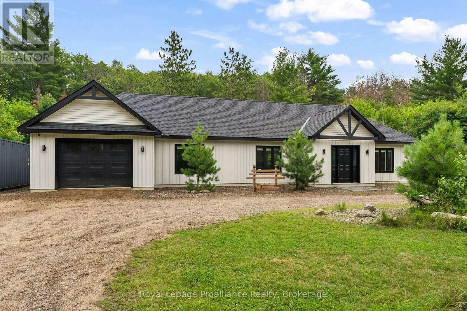 41948A Combermere Road, Madawaska Valley, ON, K0J 1B0