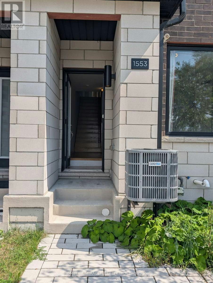 1553 Midland Avenue, Toronto, ON, M1P 0G3 - 2